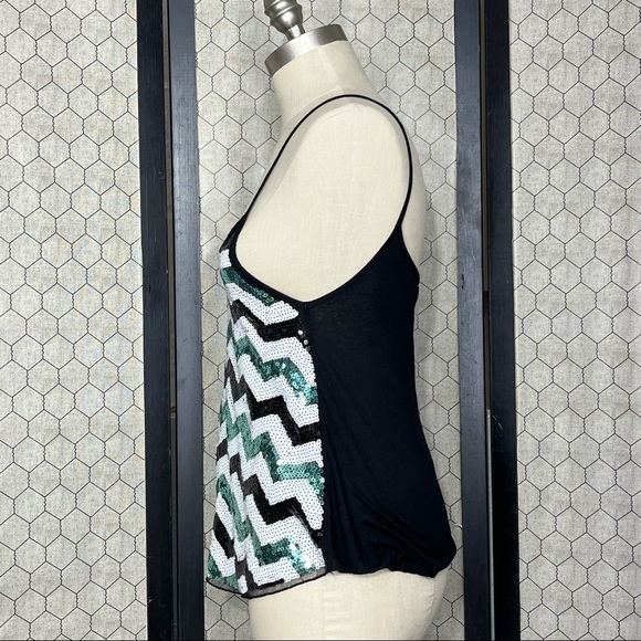 rue21 Sequin Tank Top - Picture 2 of 11